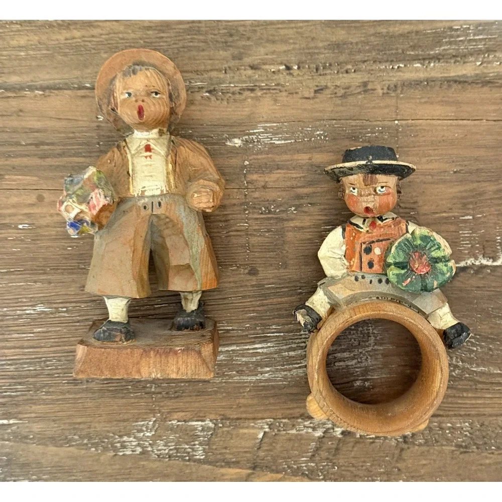 VTG Italy ANRI? Folk Art Wood Carved Napkin Ring + Figurine Mid Century Read